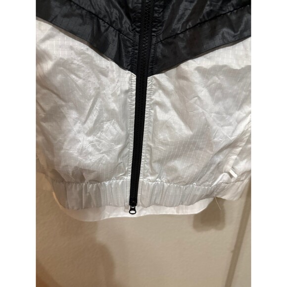 Nike Zip Up Windbreaker Hoodie - Picture 4 of 9